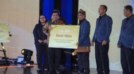 Dengan berbagai pengembangan potensi dan inovasi, Desa Kelawi dianugerahi penghargaan sebagai Desa BRILiaN Hijau 2023. (Dok. BRI)