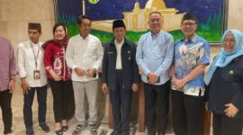 Ketua Umum Paguyuban Sosial Marga Tionghoa Indonesia (PSMTI) Wilianto Tanta silaturahmi dengan Menteri Agama RI Prof. Dr. KH. Nasaruddin Umar, Jakarta, Jumat (24/1/2025). (Dok. PSMTI)