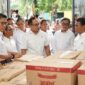 Menteri Pertanian (Mentan) Andi Amran Sulaiman menggelar Operasi Pasar Pangan Murah untuk menstabilkan harga bahan pokok jelang Ramadan dan Idulfitri. (Dok. Kementan)

