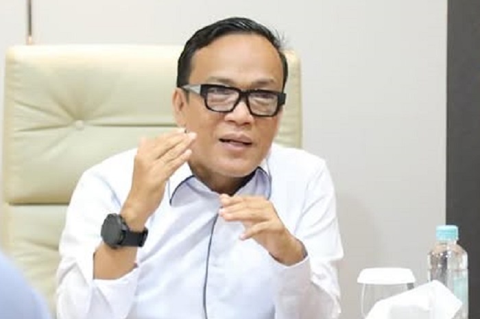 Wamenaker Immanuel Ebenezer dibawa KPK usai terjaring OTT dugaan pemerasan sertifikasi K3. (Instagram.com@immanuelebenezer)